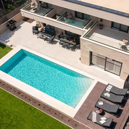 Prima Lux Kastela