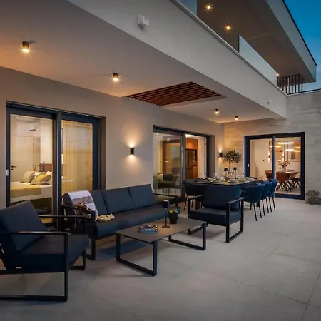Prima Lux Vila Kastela