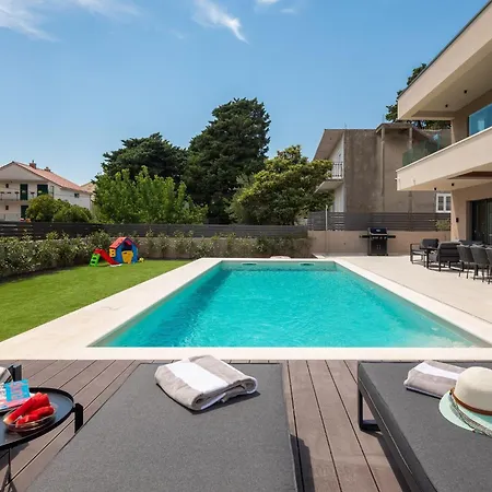 Prima Lux Villa *